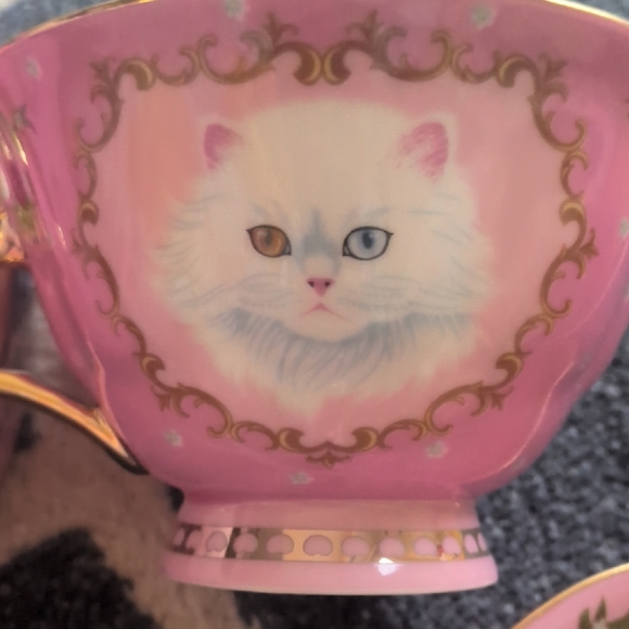 Poppy Angeloff Pink Cat Teacup and Saucer Set - Picture 2 of 5